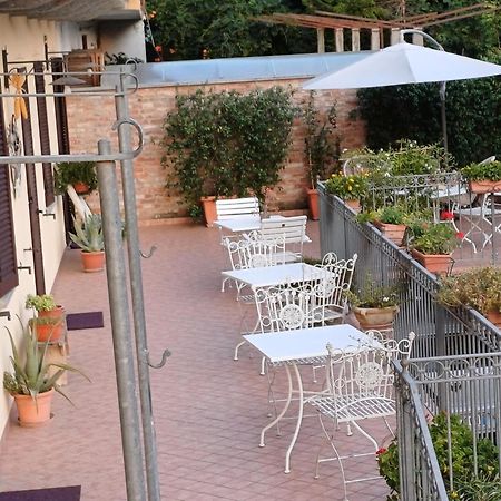 Il Germano Reale Bed & Breakfast Alba  Eksteriør bilde
